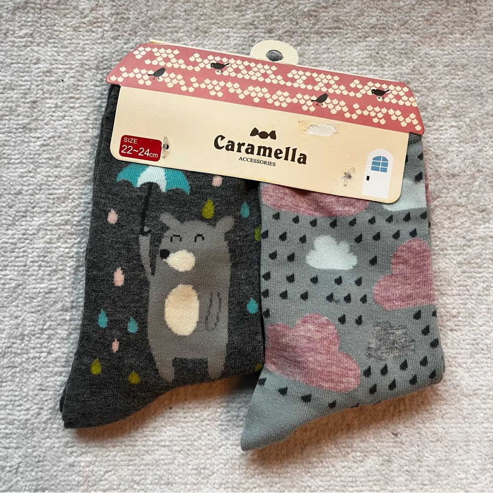Women's Bear Print Socks - Gray and Pink